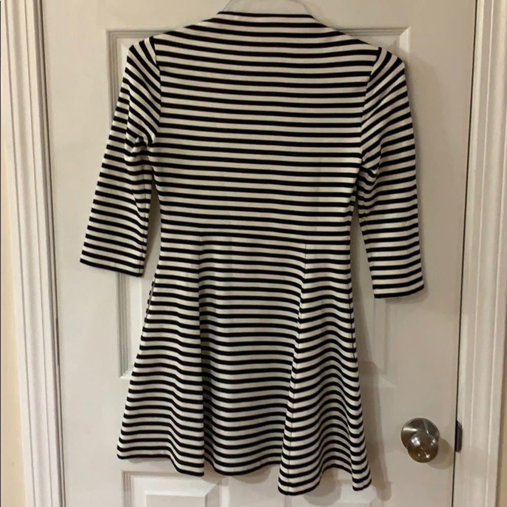 Mini Blk Wht Petites - Picture 3 of 3